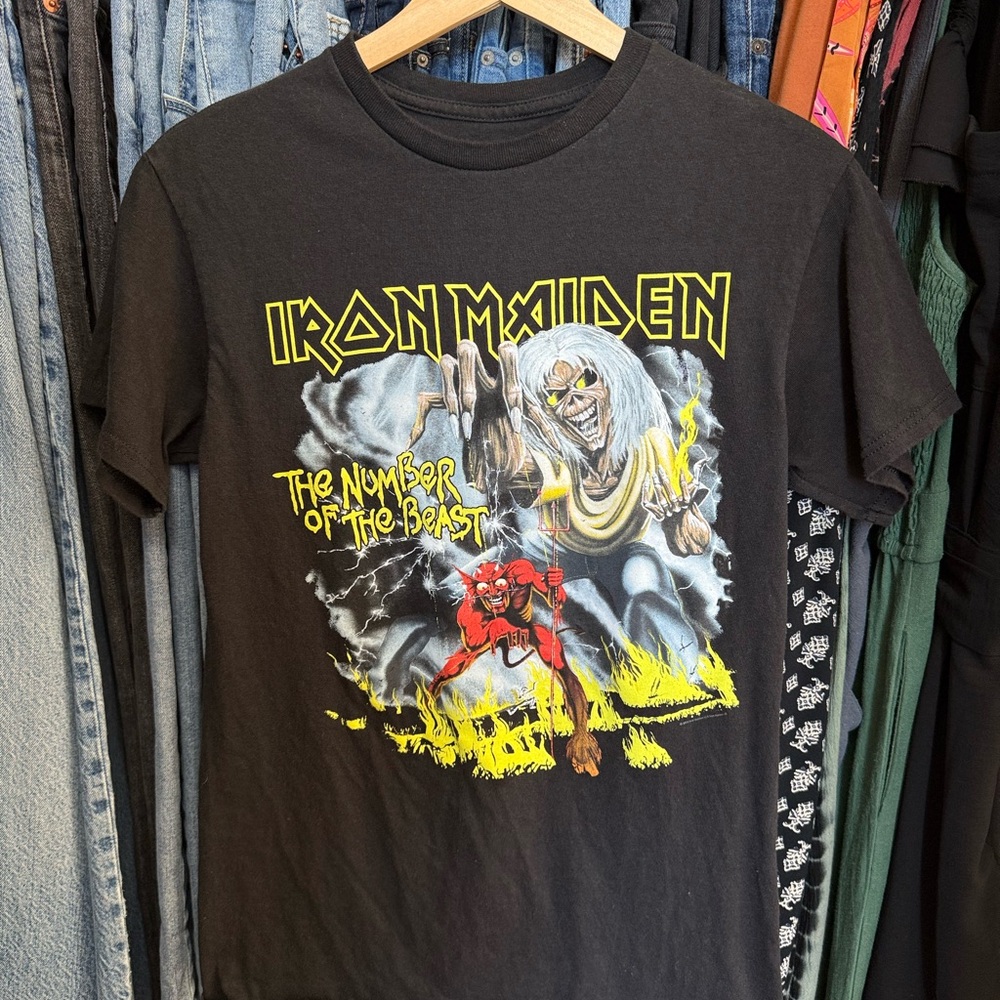 Iron Maiden Band Tee The Number of the Beast Black Graphic T-Shirt Small